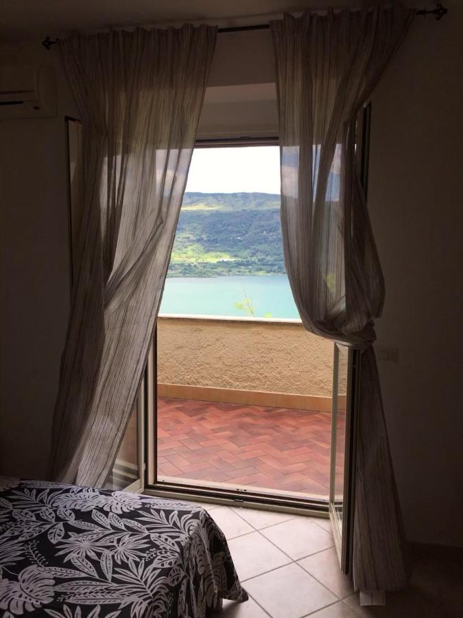 Appartamento Vista Lago Genzano di Roma Ngoại thất bức ảnh